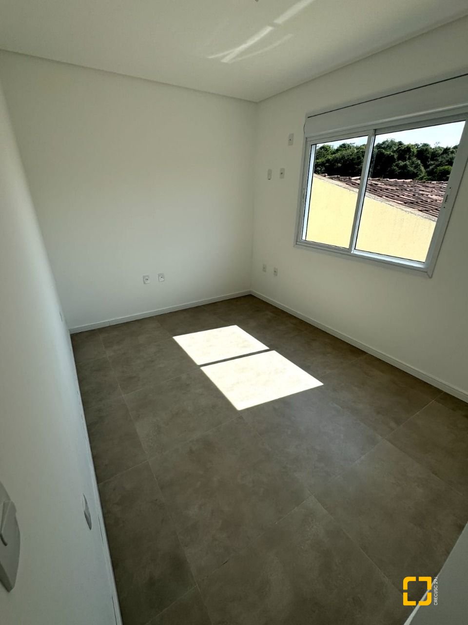 Casa com 143m², 4 quartos (sendo 1 suíte), 2 garagens, no bairro Ingleses em Florianópolis
