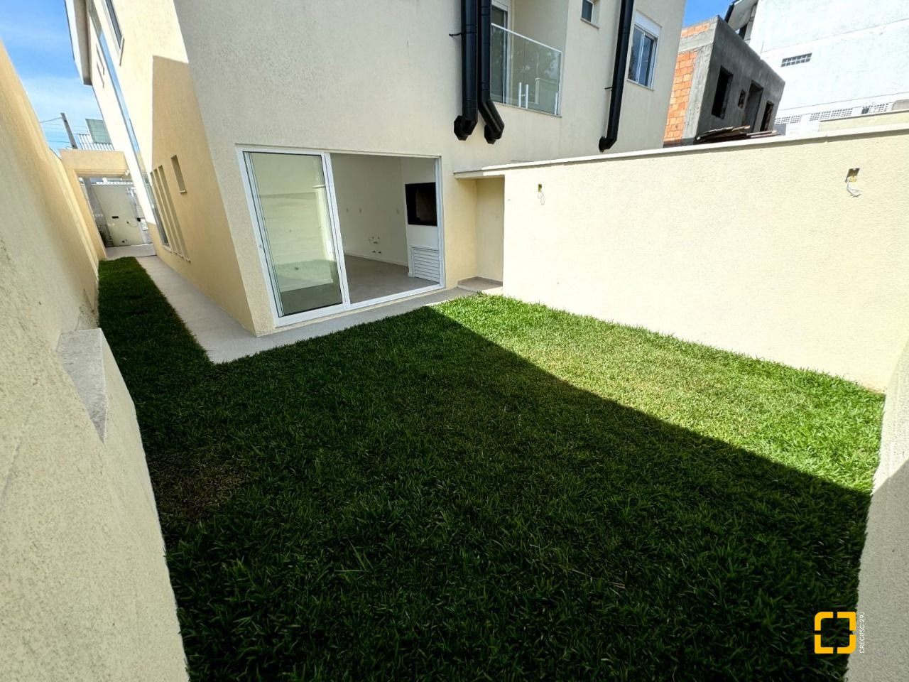 Casa com 143m², 4 quartos (sendo 1 suíte), 2 garagens, no bairro Ingleses em Florianópolis