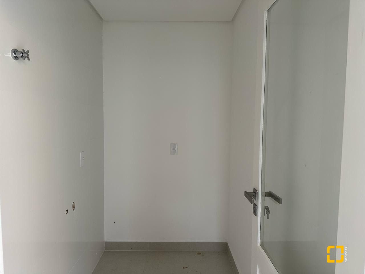 Casa com 199m², 3 quartos (sendo 3 suítes), 2 garagens, no bairro Córrego Grande em Florianópolis