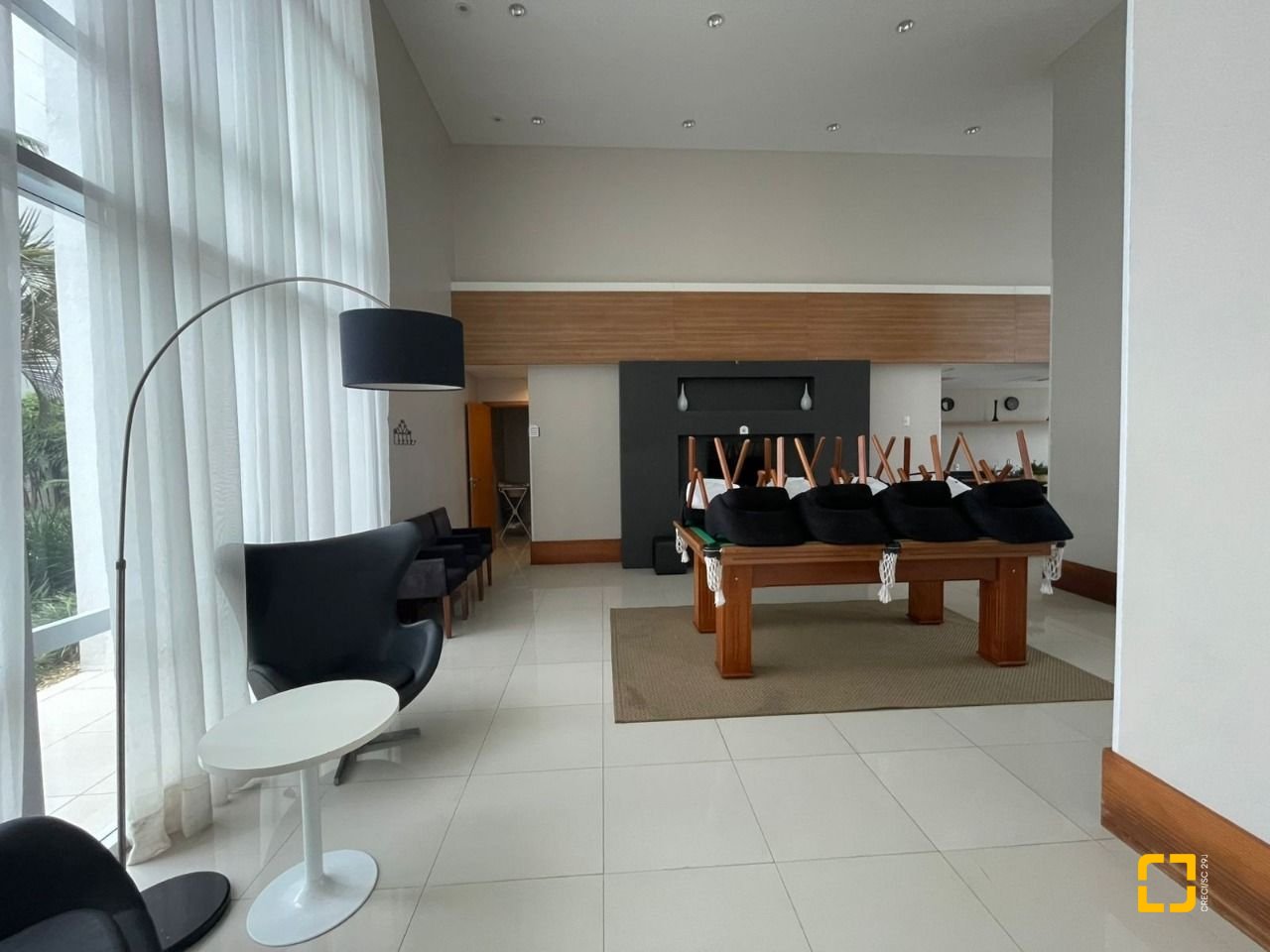 Apartamento com 100m², 3 quartos (sendo 1 suíte), 1 garagem, no bairro Abraão em Florianópolis