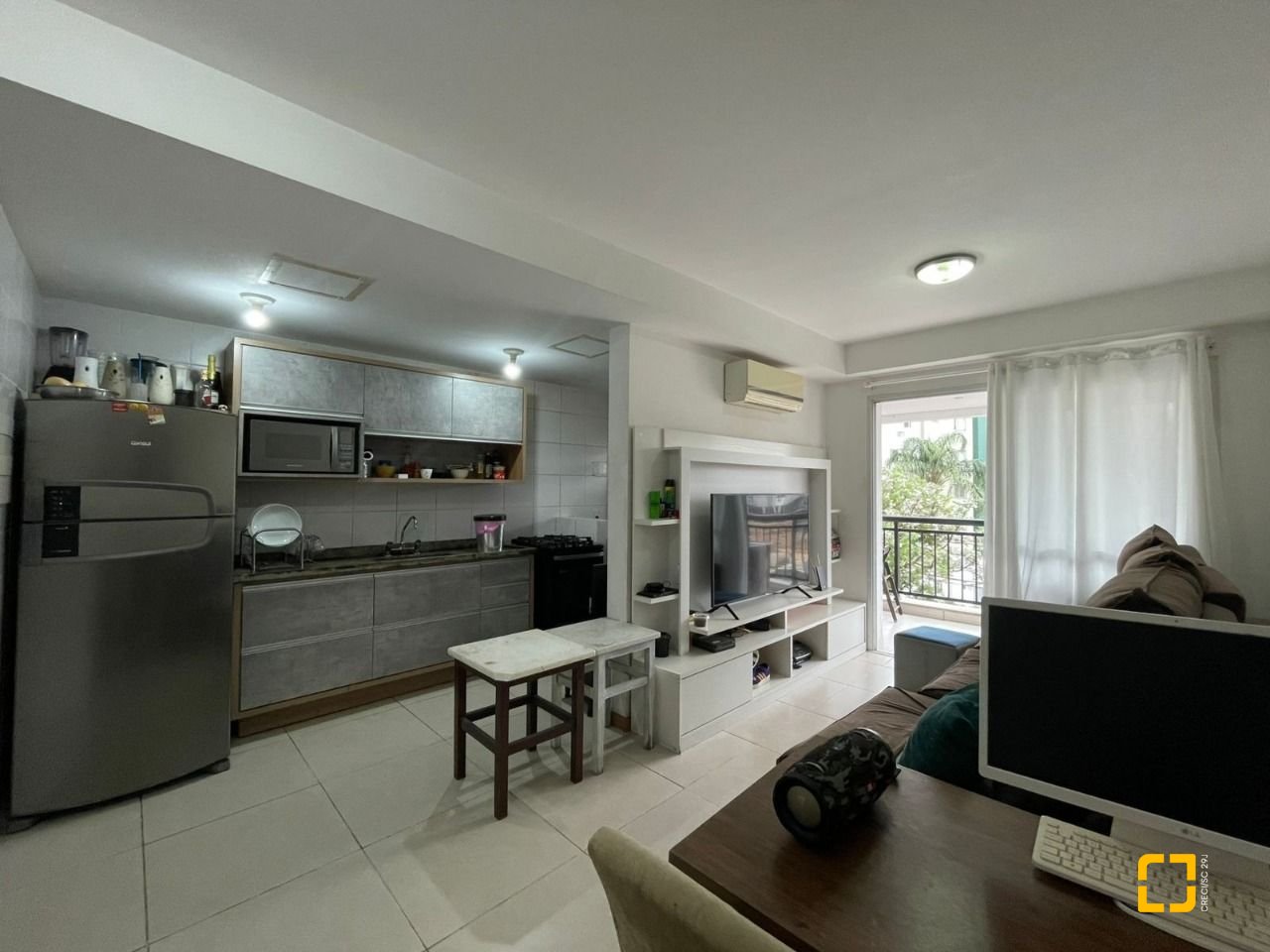 Apartamento com 100m², 3 quartos (sendo 1 suíte), 1 garagem, no bairro Abraão em Florianópolis