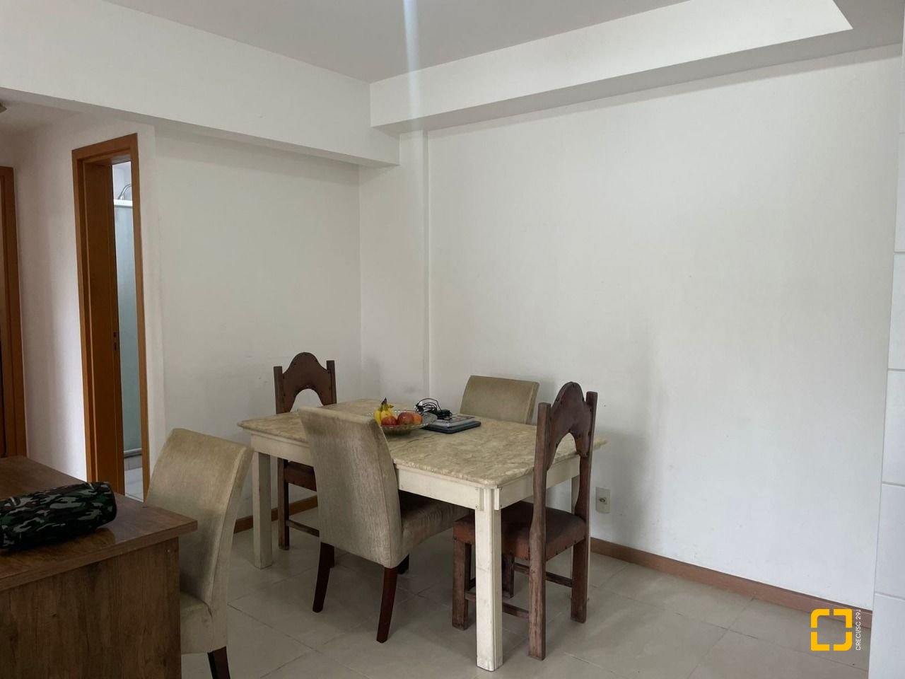 Apartamento com 100m², 3 quartos (sendo 1 suíte), 1 garagem, no bairro Abraão em Florianópolis