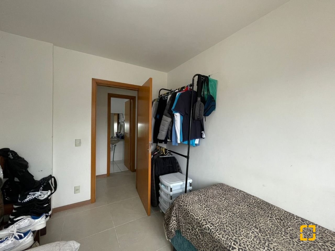 Apartamento com 100m², 3 quartos (sendo 1 suíte), 1 garagem, no bairro Abraão em Florianópolis