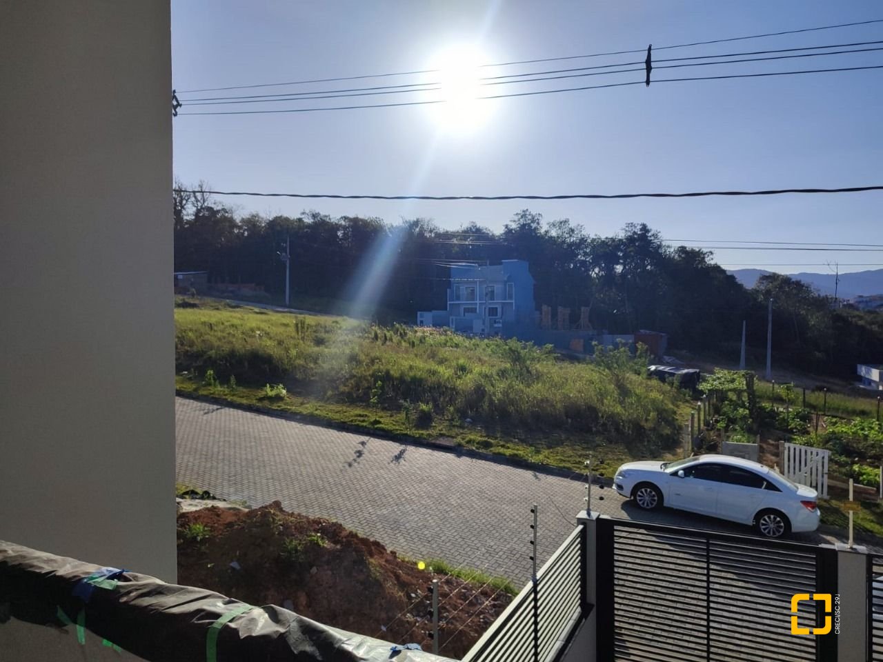Casa com 102m², 3 quartos (sendo 1 suíte), 2 garagens, no bairro Forquilhas em São José