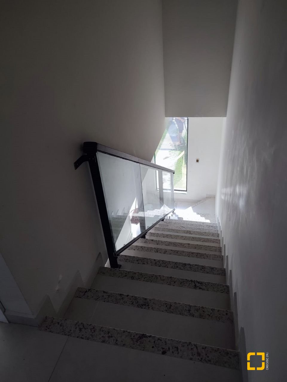 Casa com 102m², 3 quartos (sendo 1 suíte), 2 garagens, no bairro Forquilhas em São José