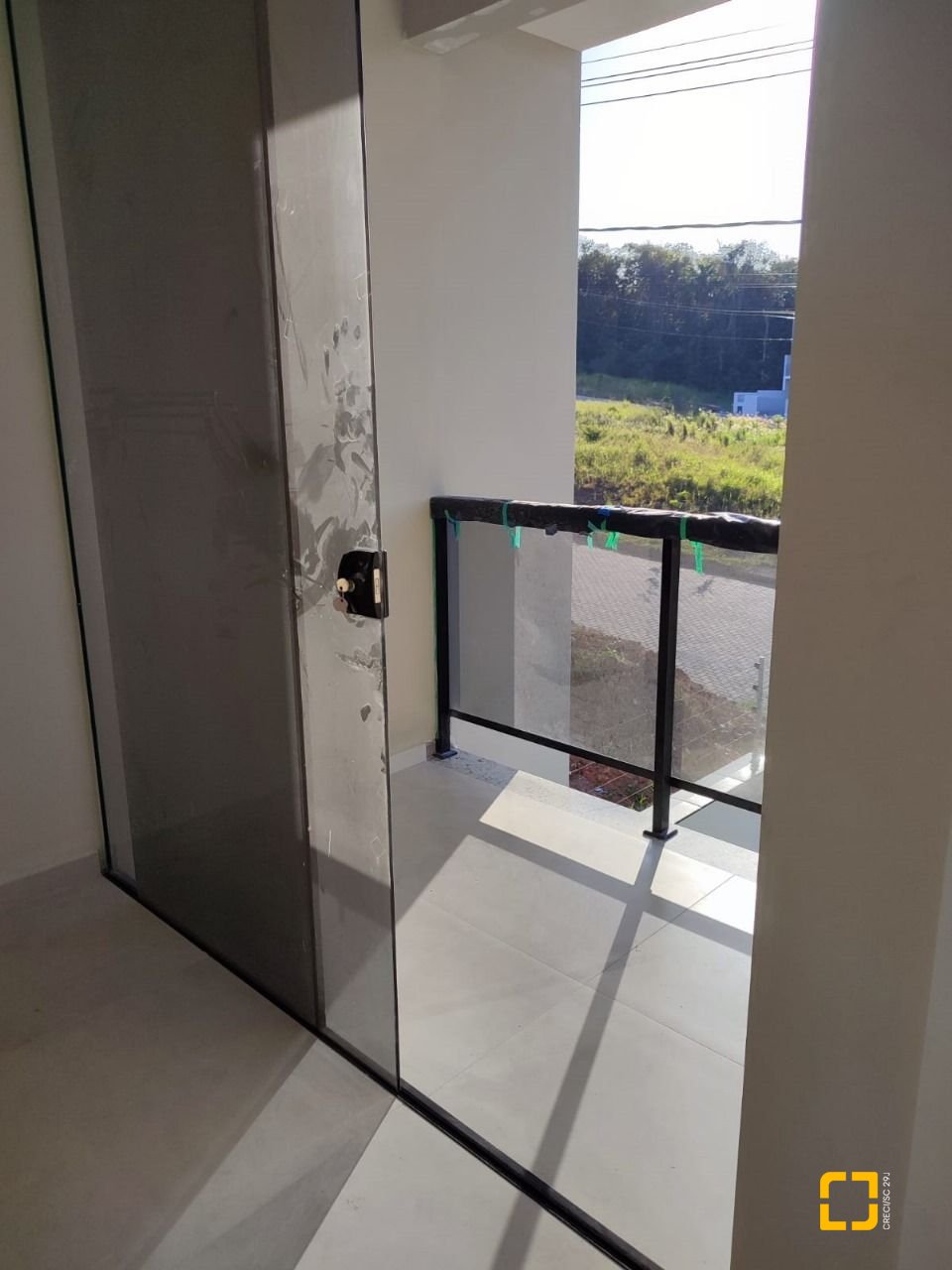 Casa com 102m², 3 quartos (sendo 1 suíte), 2 garagens, no bairro Forquilhas em São José