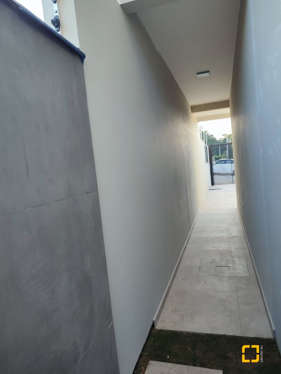 Casa com 102m², 3 quartos (sendo 1 suíte), 2 garagens, no bairro Forquilhas em São José