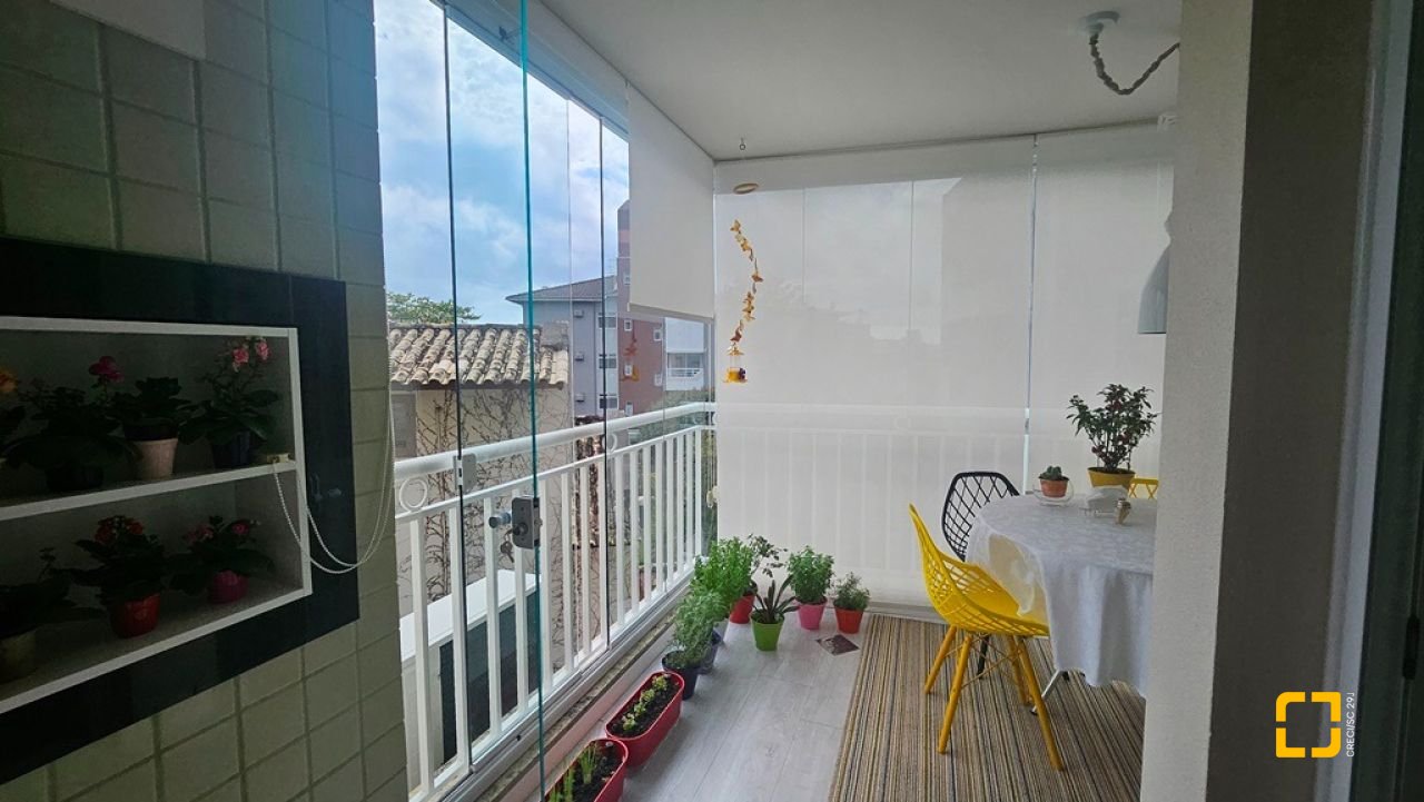 Apartamento com 90m², 4 quartos (sendo 2 suítes), 1 garagem, no bairro Canasvieiras em Florianópolis