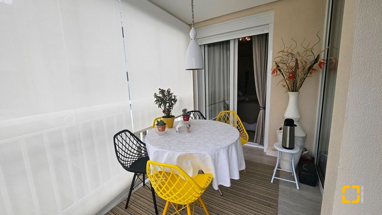 Apartamento com 90m², 4 quartos (sendo 2 suítes), 1 garagem, no bairro Canasvieiras em Florianópolis