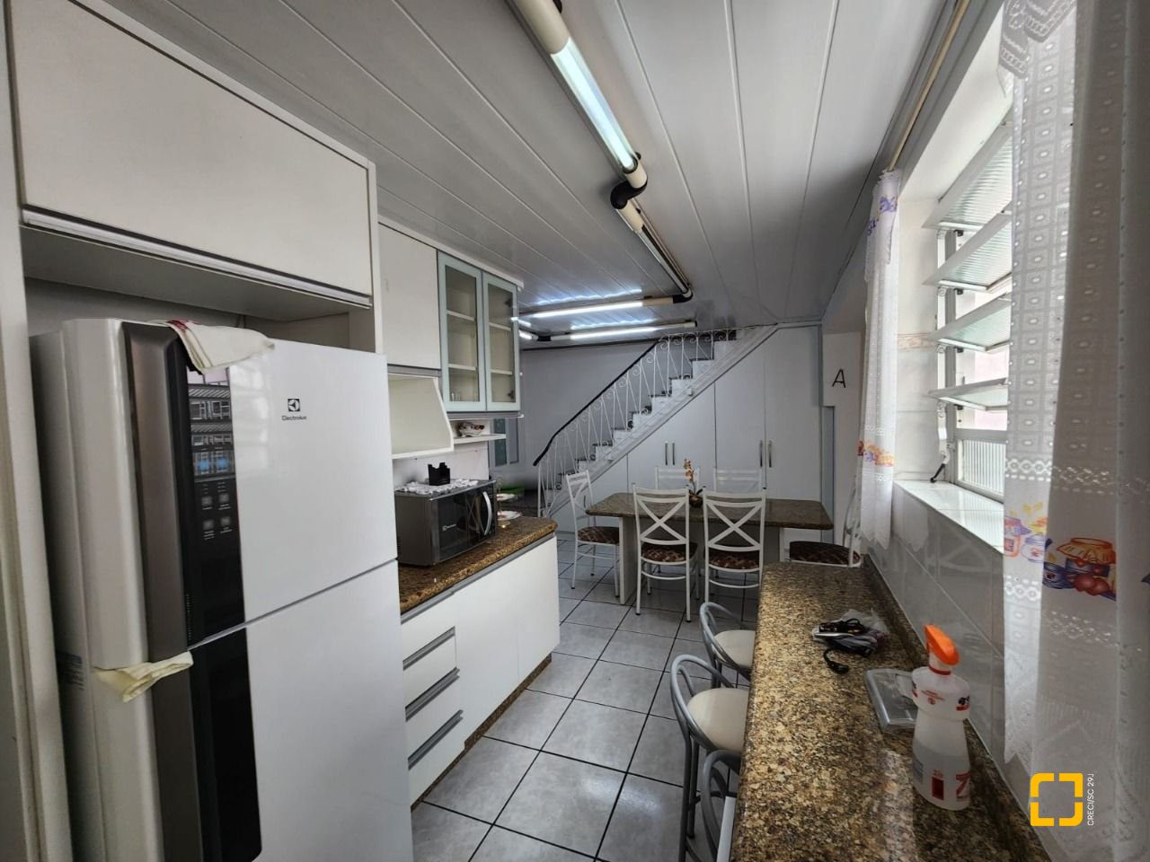 Casa com 105m², 5 quartos, no bairro Estreito em Florianópolis