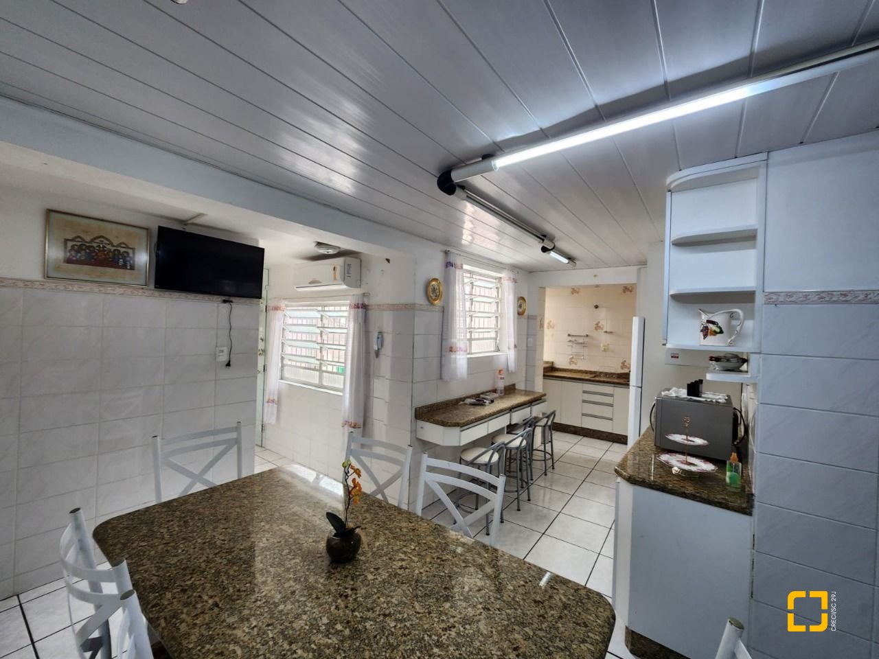 Casa com 105m², 5 quartos, no bairro Estreito em Florianópolis