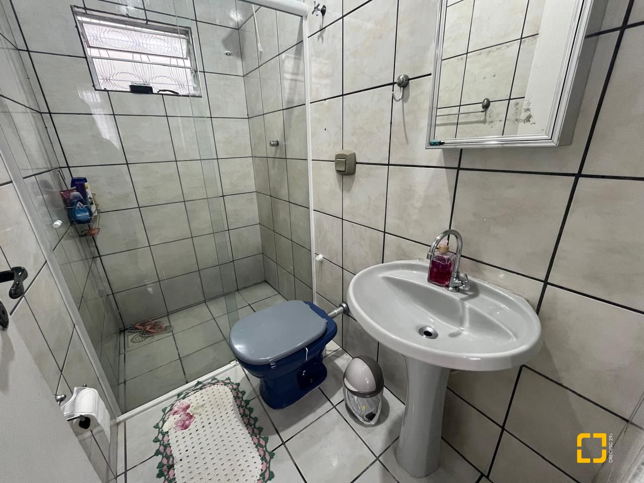 Casa com 64m², 2 quartos, 2 garagens, no bairro Forquilhas em São José