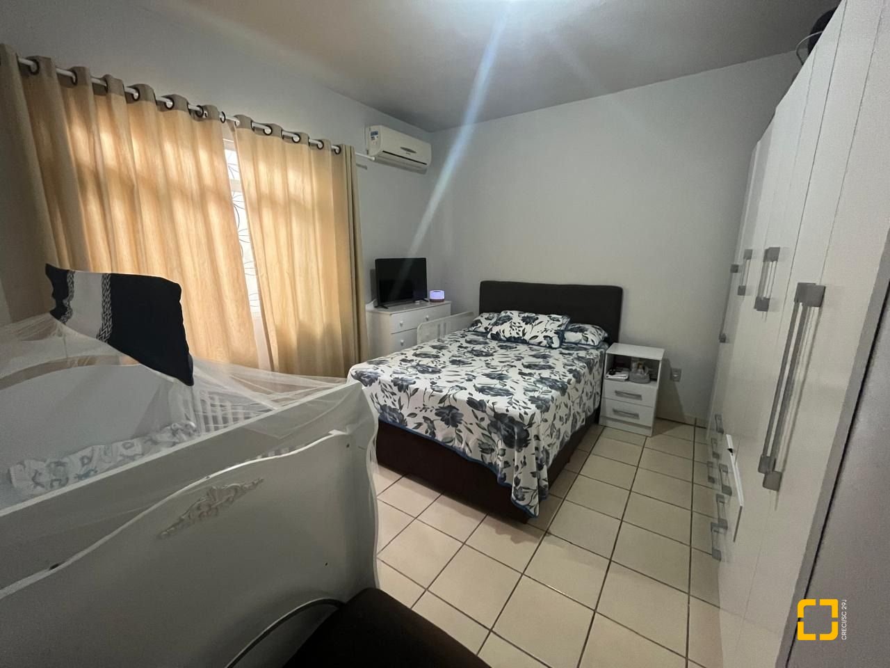 Casa com 64m², 2 quartos, 2 garagens, no bairro Forquilhas em São José