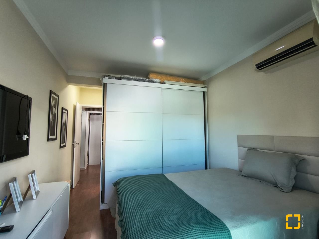 Apartamento com 63m², 2 quartos (sendo 1 suíte), 1 garagem, no bairro Pagani em Palhoça