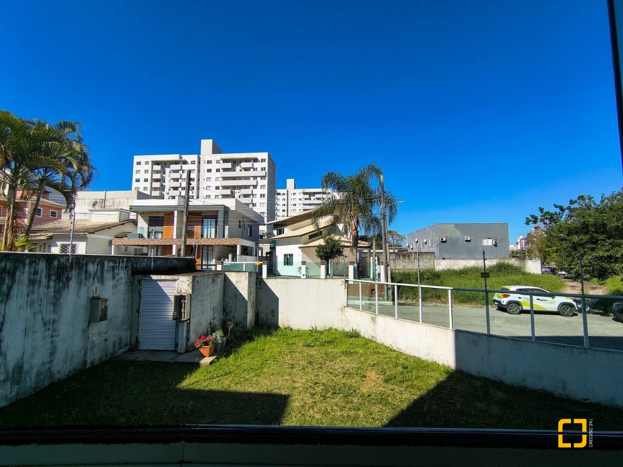 Apartamento com 63m², 2 quartos (sendo 1 suíte), 1 garagem, no bairro Pagani em Palhoça