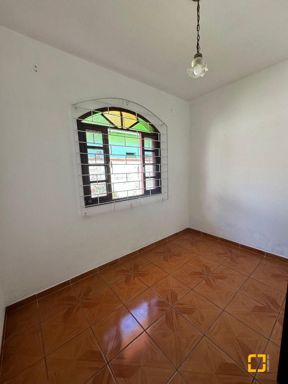 Casa com 131m², 4 quartos, 4 garagens, no bairro Aririu em Palhoça