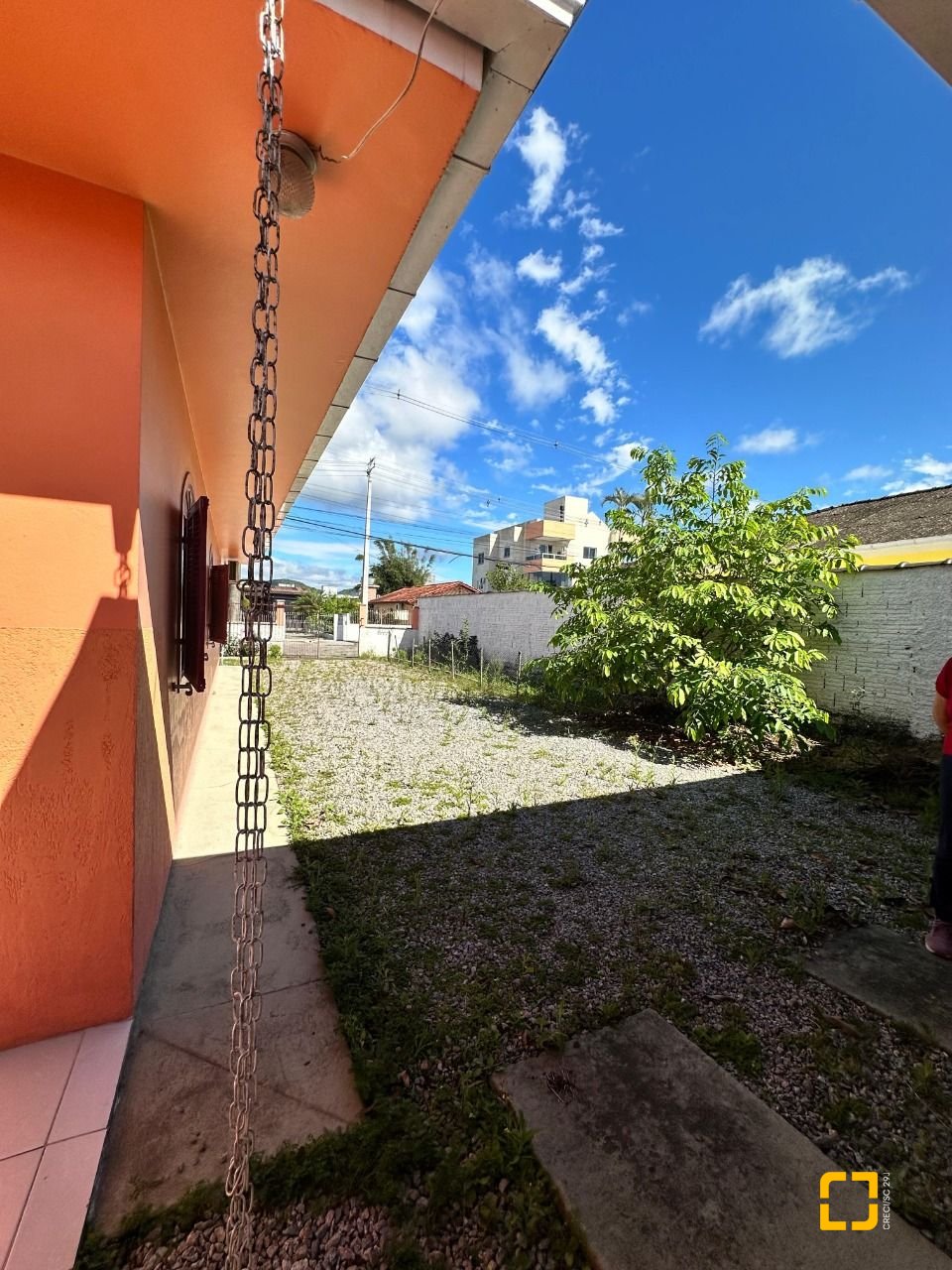 Casa com 131m², 4 quartos, 4 garagens, no bairro Aririu em Palhoça