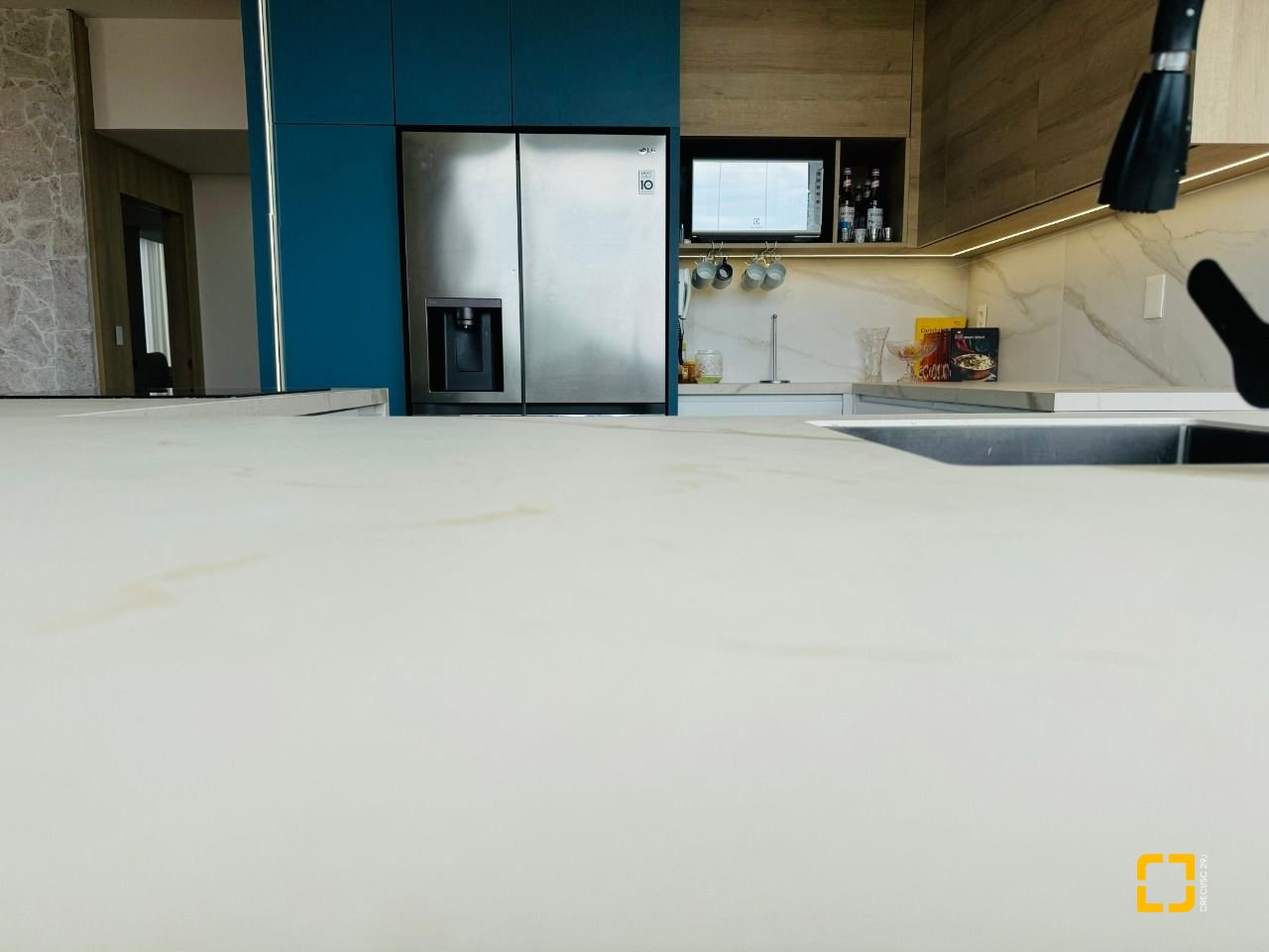 Cobertura com 294m², 6 quartos (sendo 3 suítes), 2 garagens, no bairro Campeche em Florianópolis