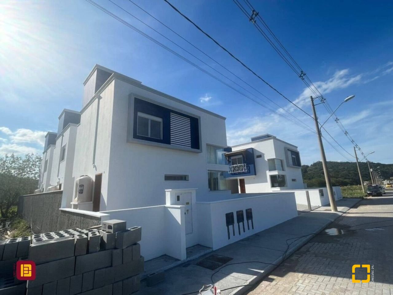 Casa com 133m², 4 quartos (sendo 1 suíte), 1 garagem, no bairro Ribeirão da Ilha em Florianópolis