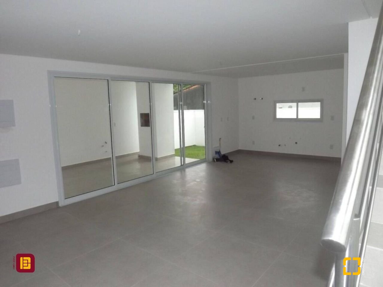 Casa com 133m², 4 quartos (sendo 1 suíte), 1 garagem, no bairro Ribeirão da Ilha em Florianópolis