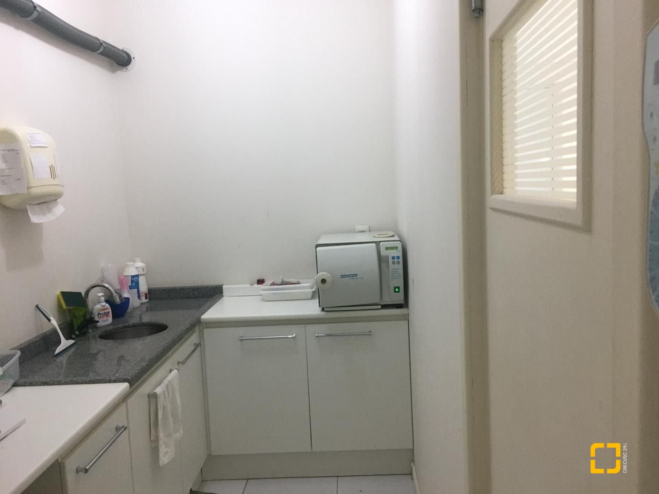 Loja com 86m², 1 garagem, no bairro Campinas em São José