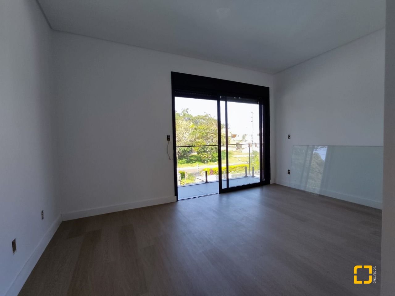 Casa com 172m², 6 quartos (sendo 3 suítes), 2 garagens, no bairro Ingleses em Florianópolis