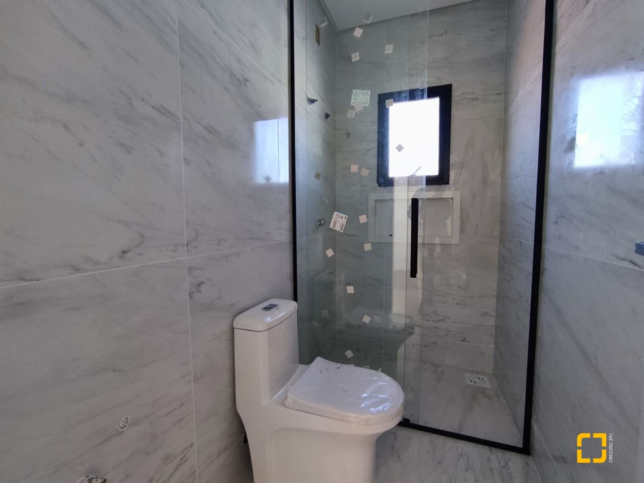 Casa com 172m², 6 quartos (sendo 3 suítes), 2 garagens, no bairro Ingleses em Florianópolis