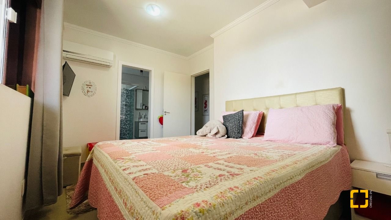 Cobertura com 180m², 5 quartos (sendo 2 suítes), 2 garagens, no bairro Ingleses em Florianópolis