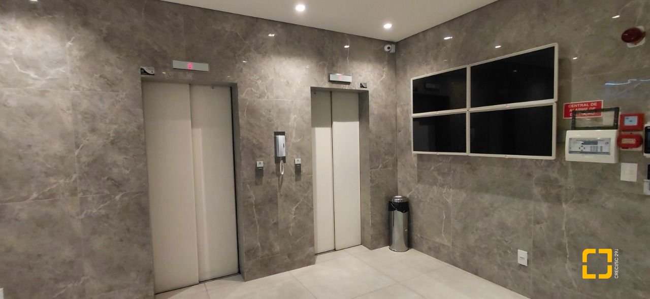 Sala com 47m², no bairro Centro em Florianópolis
