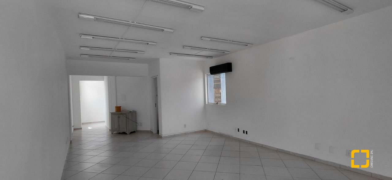 Sala com 47m², no bairro Centro em Florianópolis