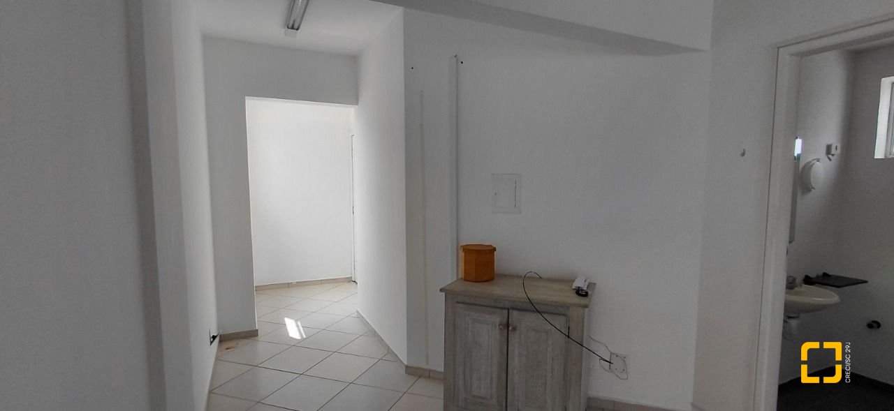 Sala com 47m², no bairro Centro em Florianópolis