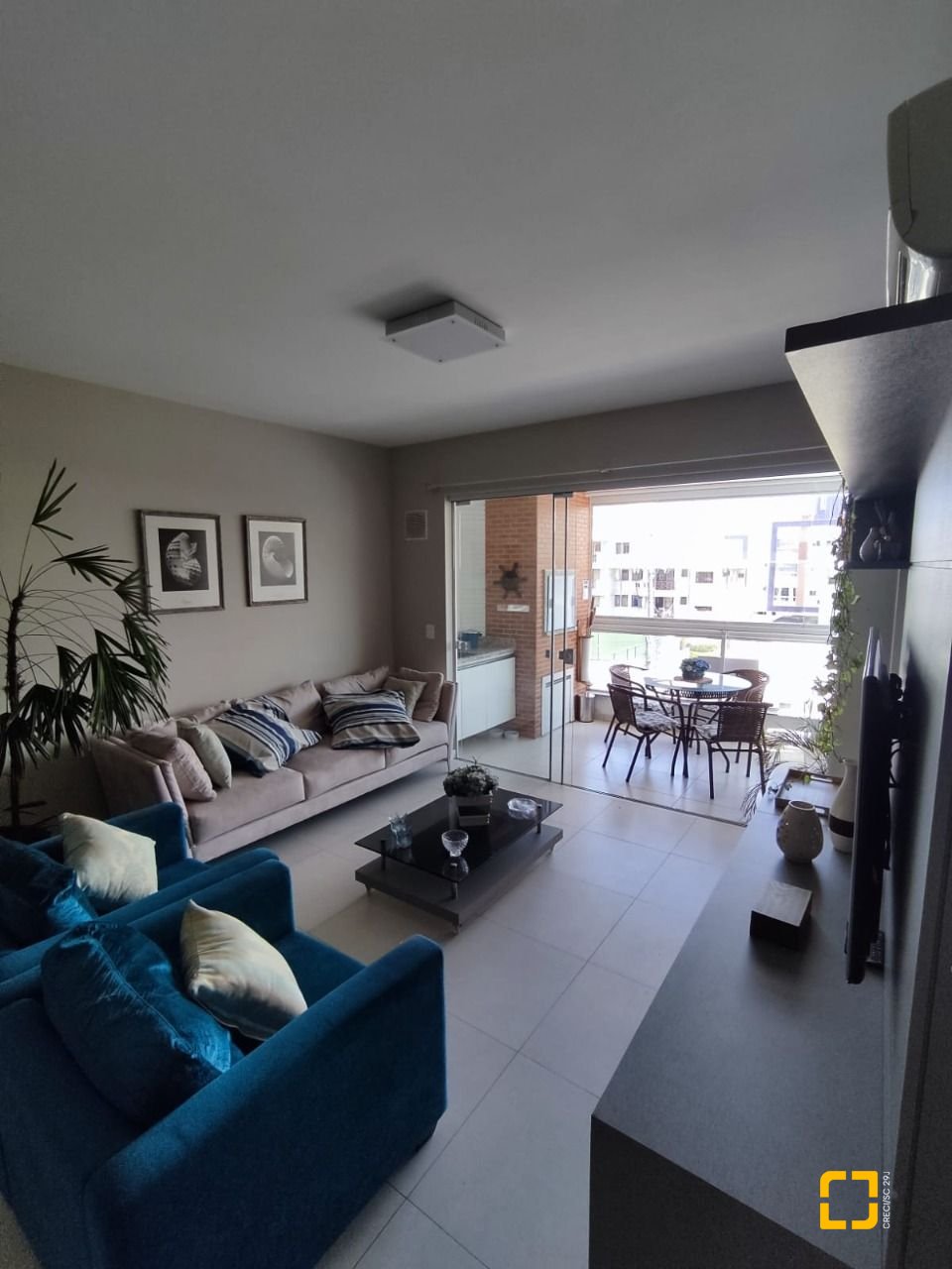 Apartamento com 95m², 4 quartos (sendo 1 suíte), 2 garagens, no bairro Ingleses em Florianópolis