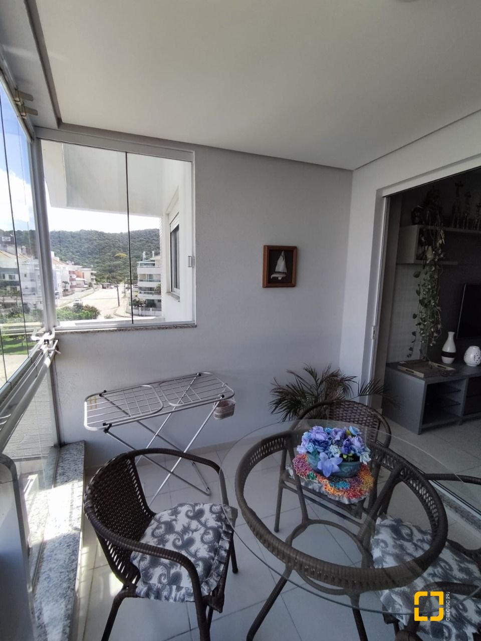 Apartamento com 95m², 4 quartos (sendo 1 suíte), 2 garagens, no bairro Ingleses em Florianópolis