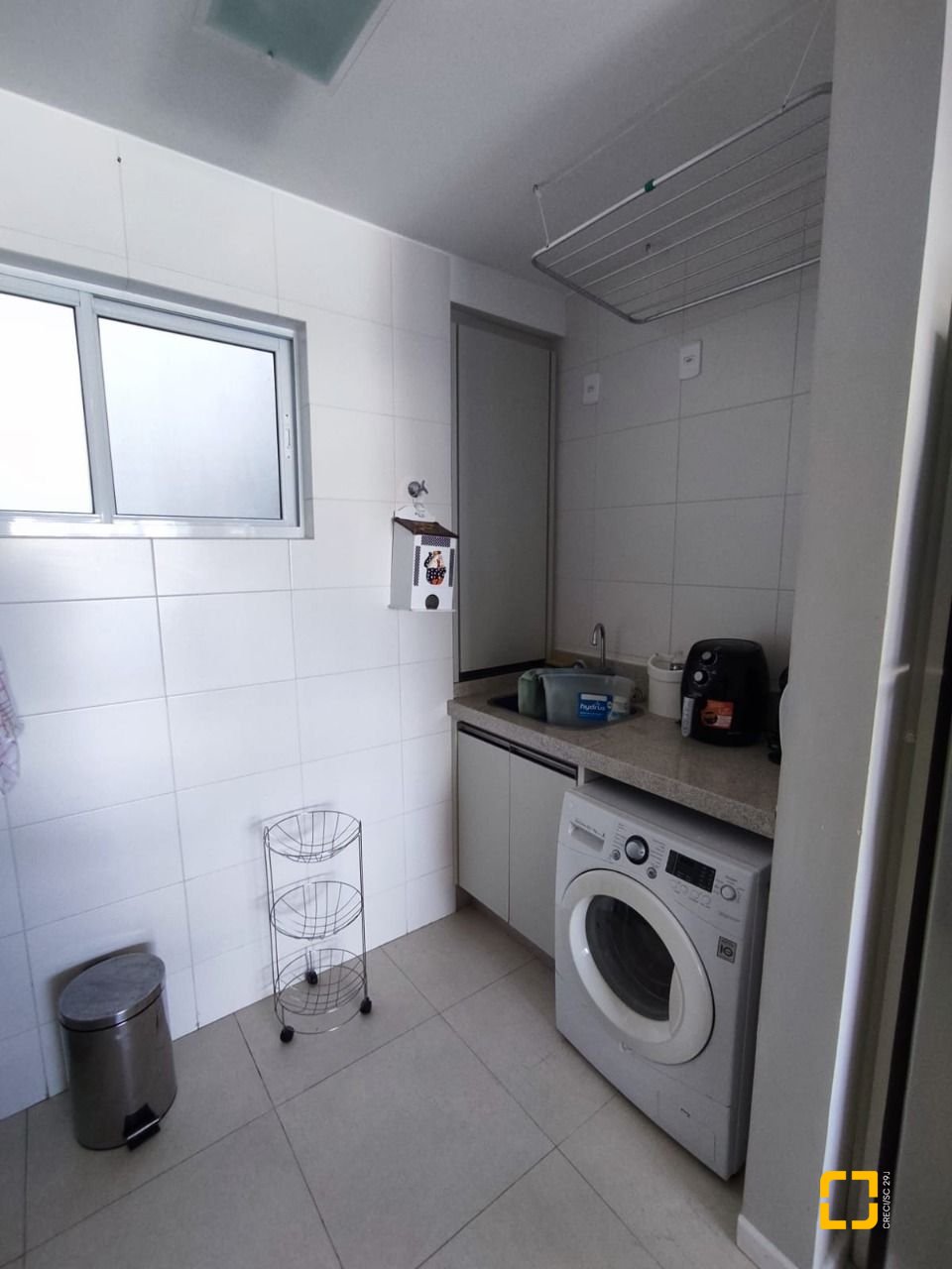 Apartamento com 95m², 4 quartos (sendo 1 suíte), 2 garagens, no bairro Ingleses em Florianópolis