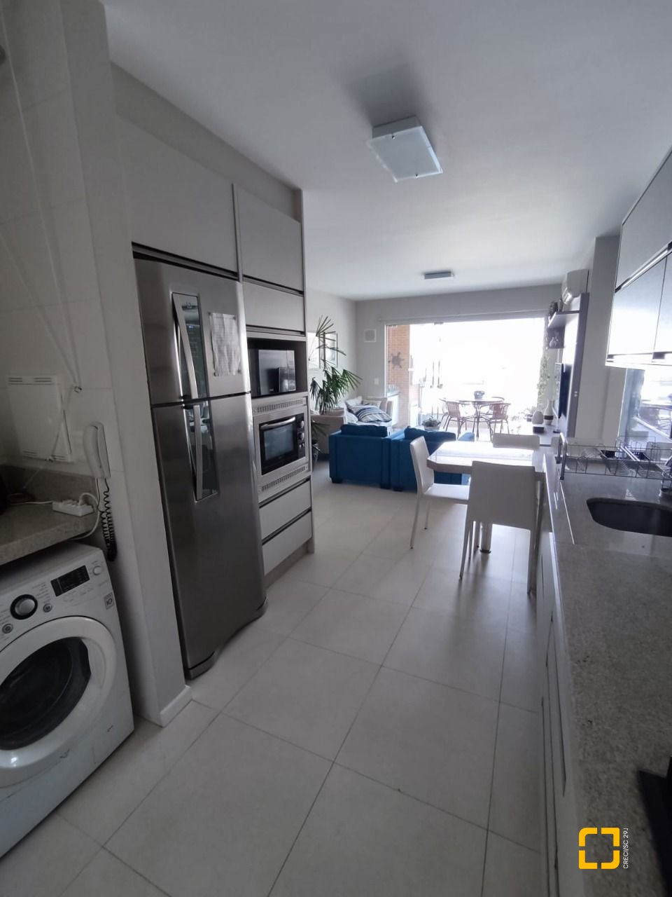 Apartamento com 95m², 4 quartos (sendo 1 suíte), 2 garagens, no bairro Ingleses em Florianópolis