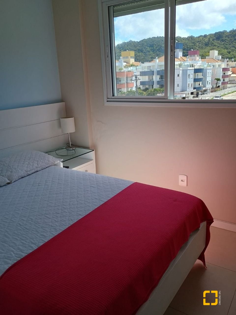 Apartamento com 95m², 4 quartos (sendo 1 suíte), 2 garagens, no bairro Ingleses em Florianópolis