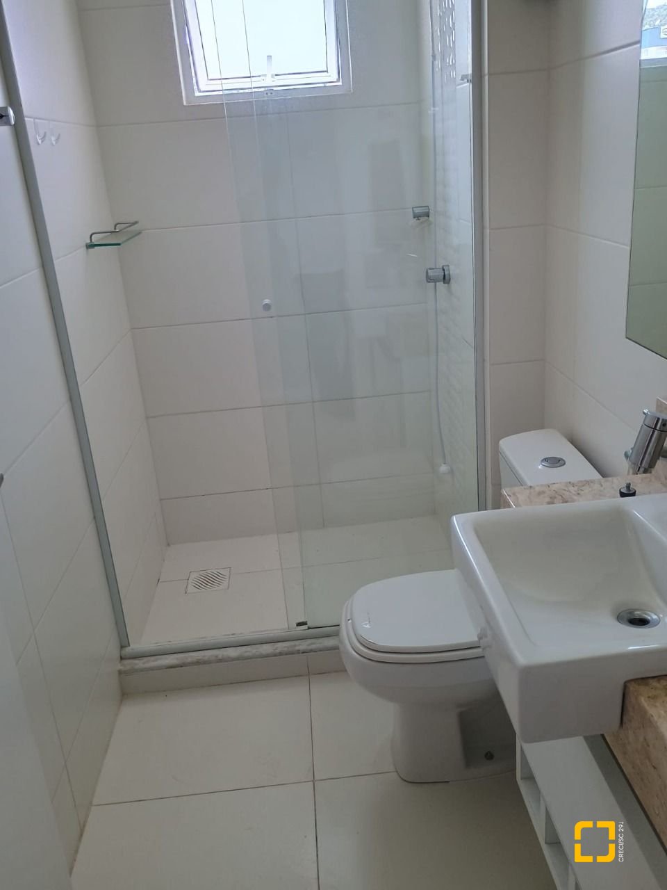 Apartamento com 95m², 4 quartos (sendo 1 suíte), 2 garagens, no bairro Ingleses em Florianópolis