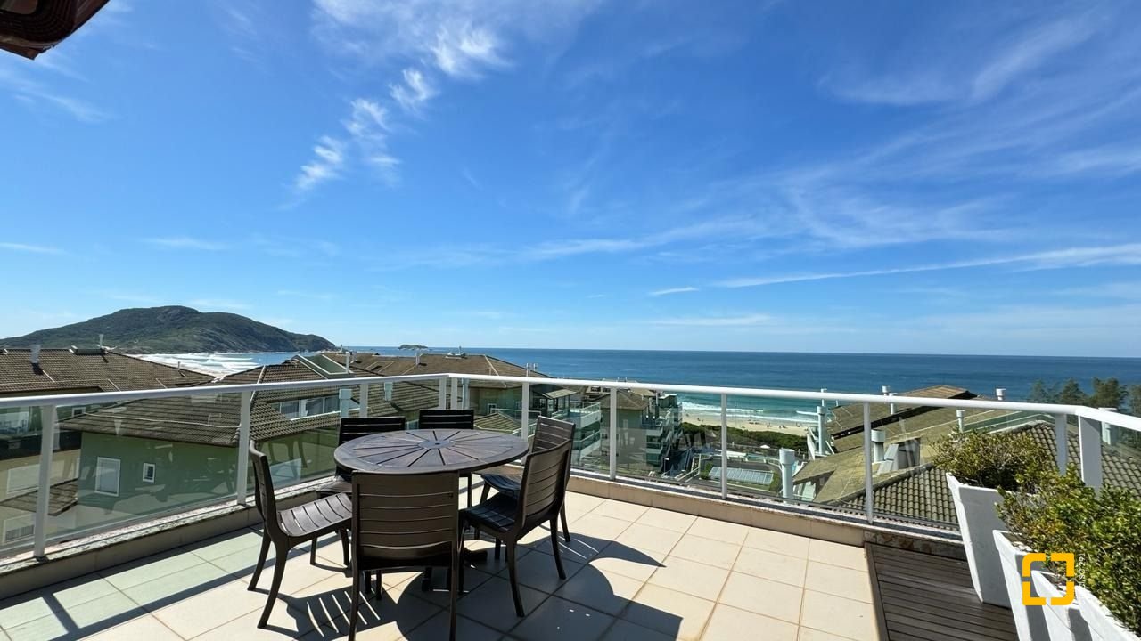 Cobertura com 406m², 4 quartos (sendo 4 suítes), 5 garagens, no bairro Santinho em Florianópolis
