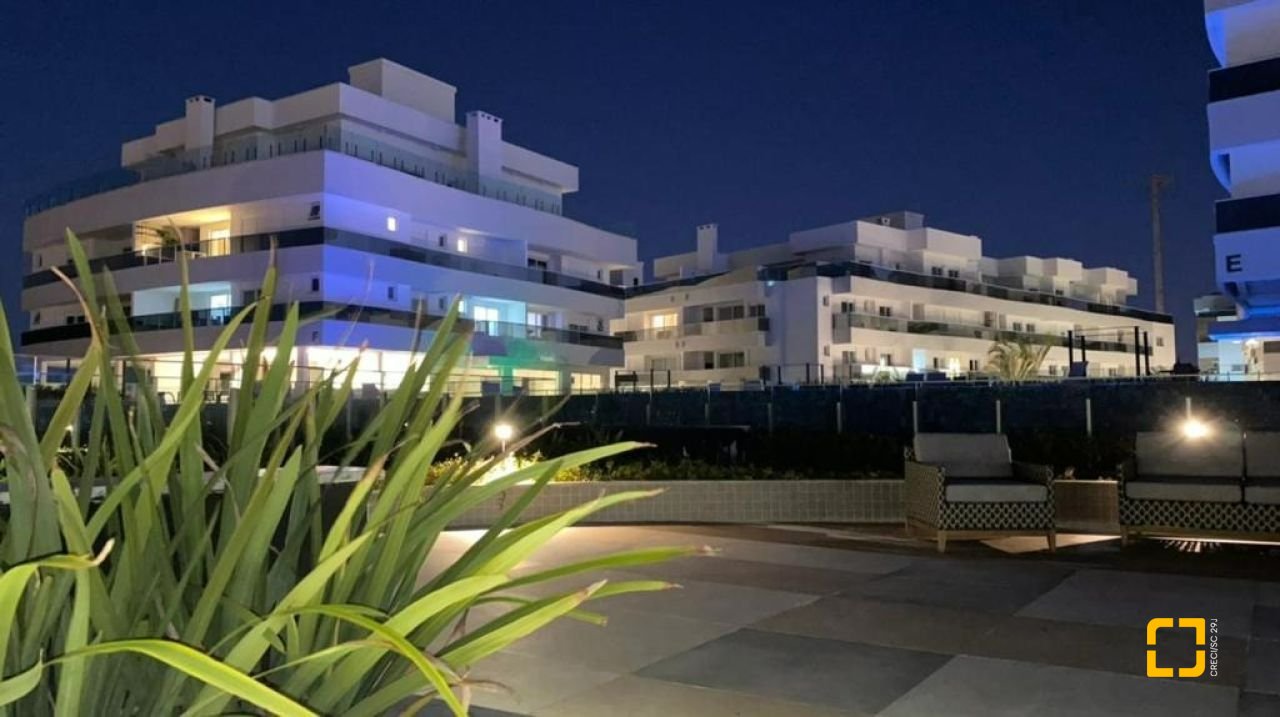 Apartamento com 180m², 3 quartos (sendo 3 suítes), 3 garagens, no bairro Ingleses em Florianópolis