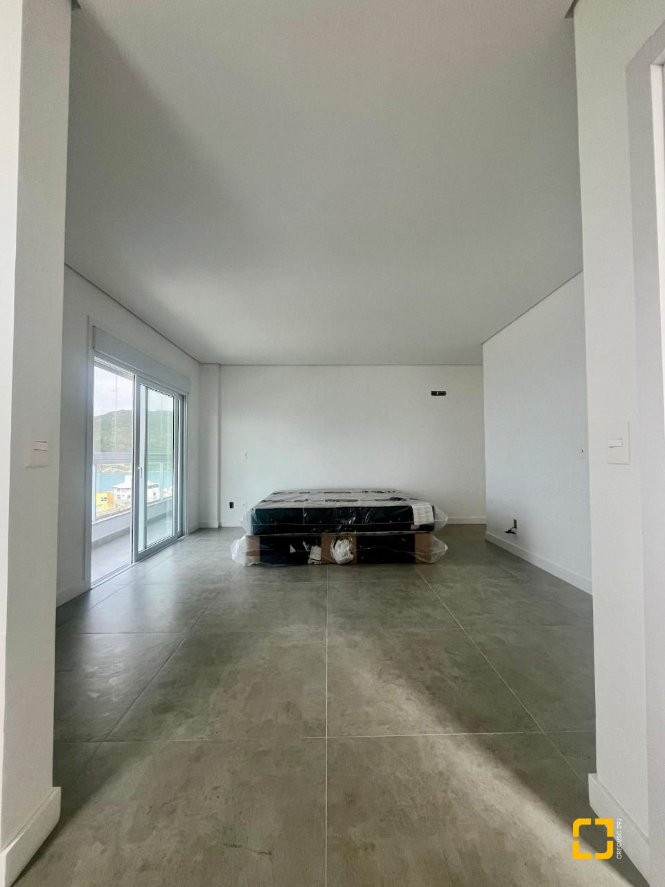Apartamento com 180m², 3 quartos (sendo 3 suítes), 3 garagens, no bairro Ingleses em Florianópolis