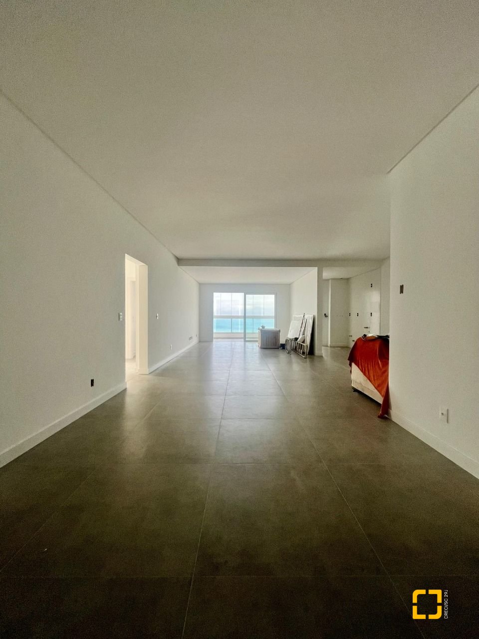 Apartamento com 180m², 3 quartos (sendo 3 suítes), 3 garagens, no bairro Ingleses em Florianópolis