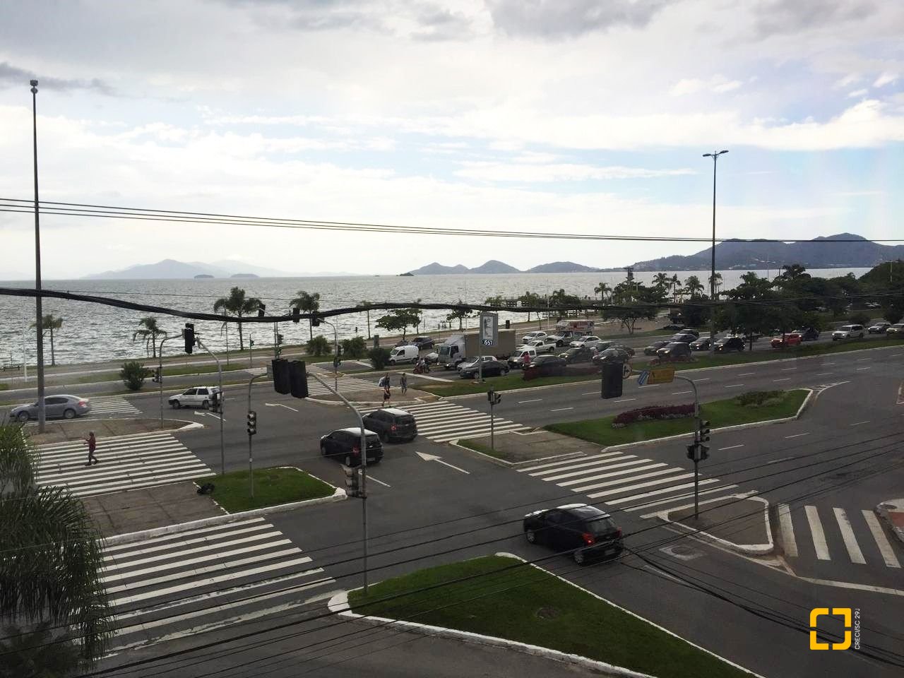 Apartamento com 290m², 8 quartos (sendo 4 suítes), 2 garagens, no bairro Centro em Florianópolis