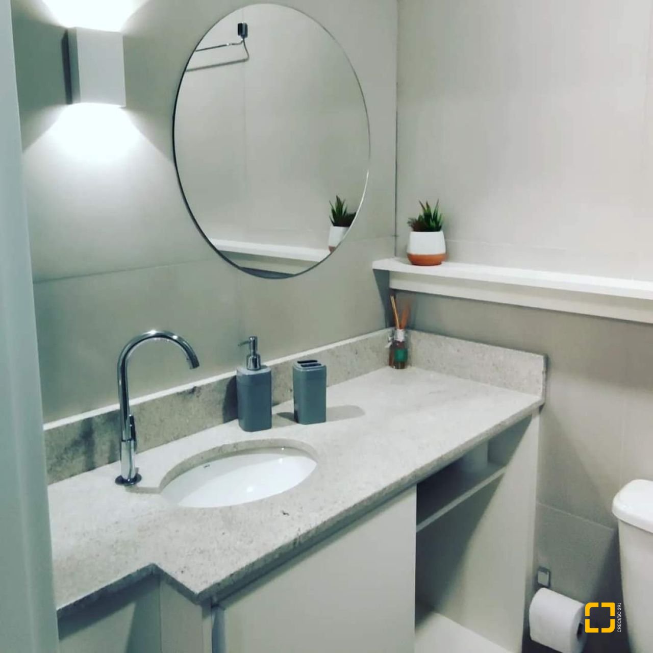 Studio com 22m², 1 quarto, 1 garagem, no bairro Cachoeira do Bom Jesus em Florianópolis