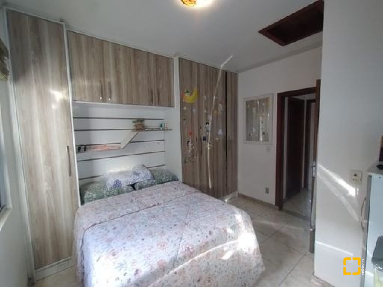 Casa com 100m², 3 quartos (sendo 1 suíte), 3 garagens, no bairro Forquilhas em São José