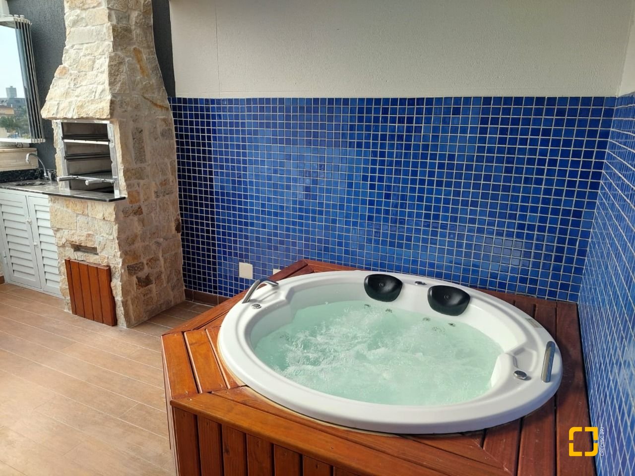 Cobertura com 63m², 3 quartos (sendo 1 suíte), 2 garagens, no bairro Jurerê Internacional em Florianópolis