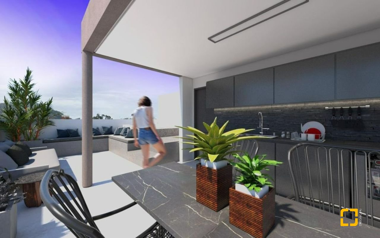 Casa com 201m², 6 quartos (sendo 3 suítes), 2 garagens, no bairro Ingleses em Florianópolis