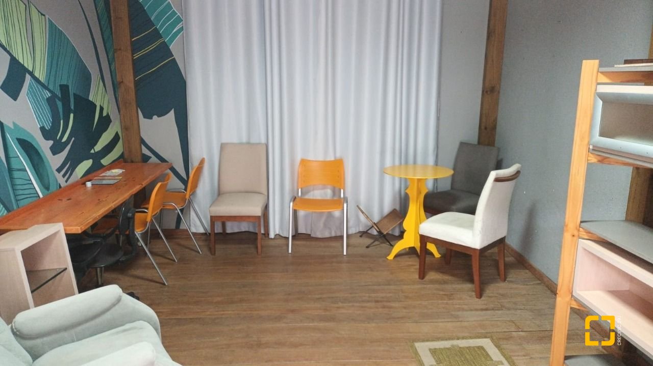Hotel com 360m², 7 quartos, no bairro Trindade em Florianópolis