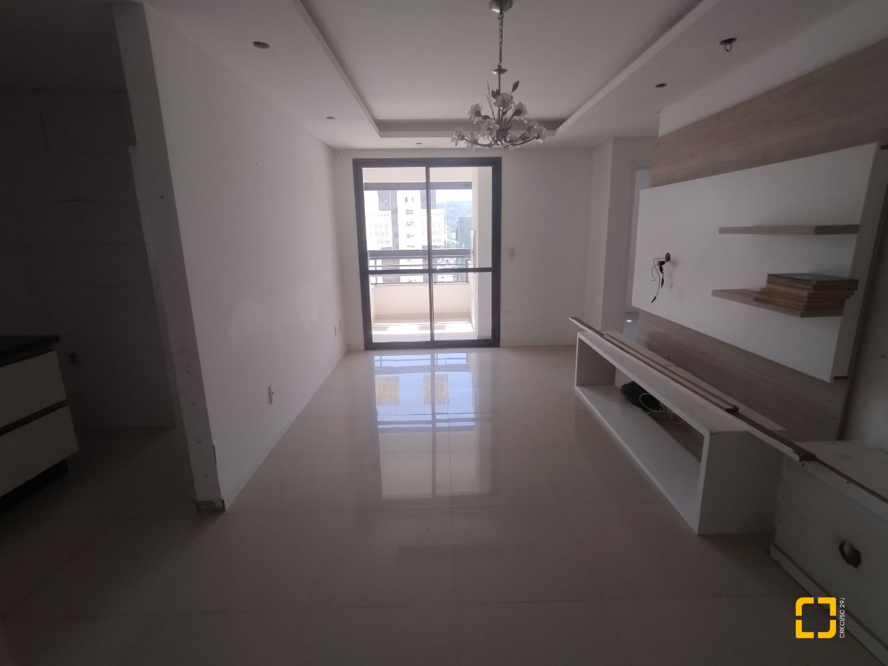 Apartamento com 68m², 3 quartos (sendo 1 suíte), 1 garagem, no bairro Kobrasol em São José