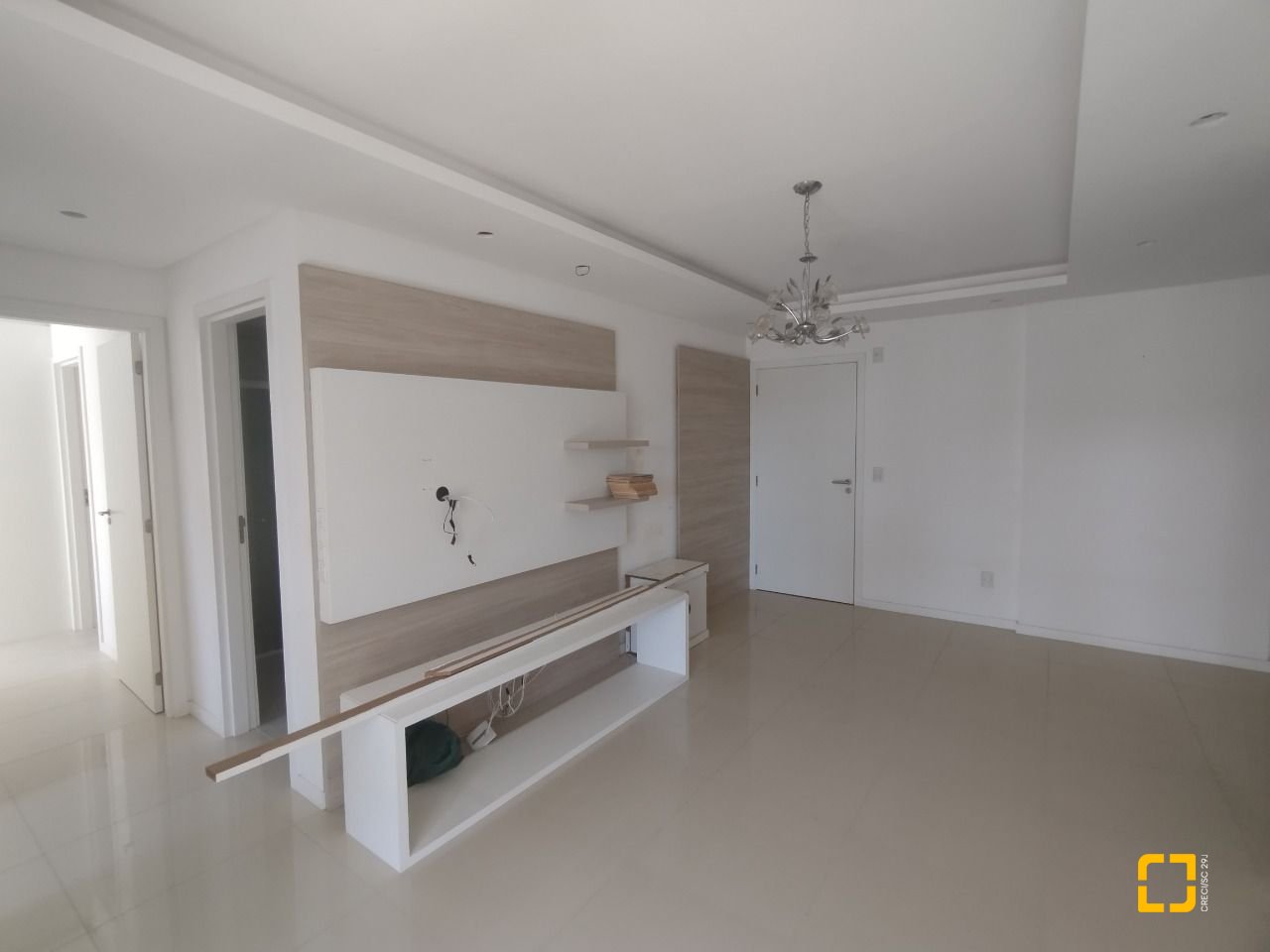 Apartamento com 68m², 3 quartos (sendo 1 suíte), 1 garagem, no bairro Kobrasol em São José