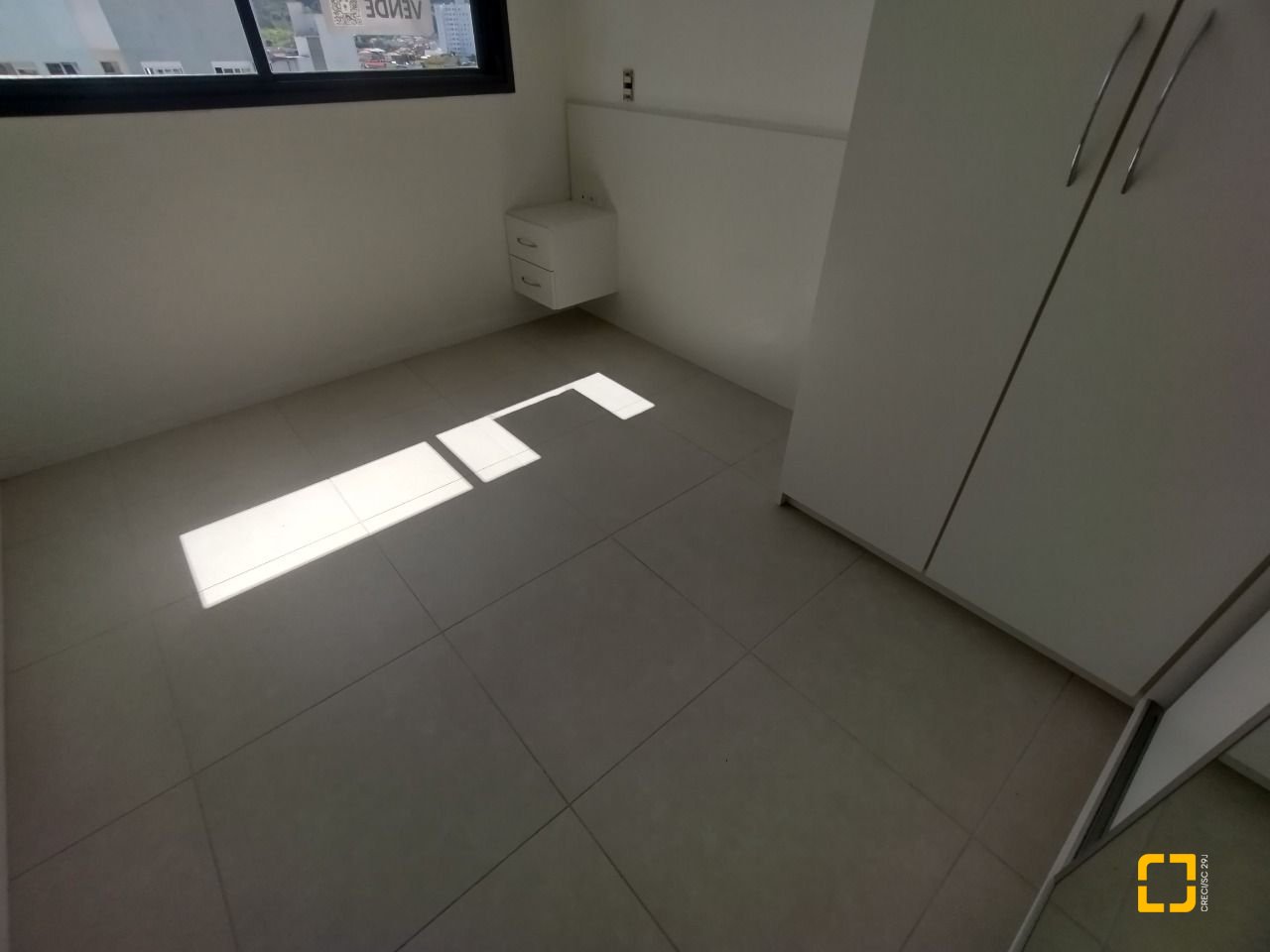 Apartamento com 68m², 3 quartos (sendo 1 suíte), 1 garagem, no bairro Kobrasol em São José